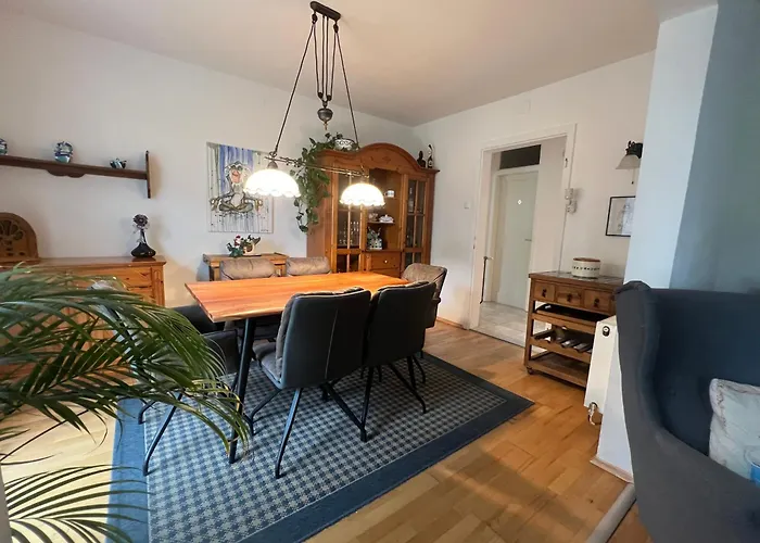 Casa Molto Bene